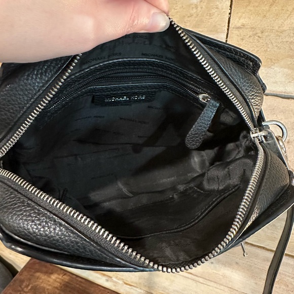 Michael Kors Pebbled Leather Crossbody Bag – Black – Adjustable Strap - Picture 8 of 14